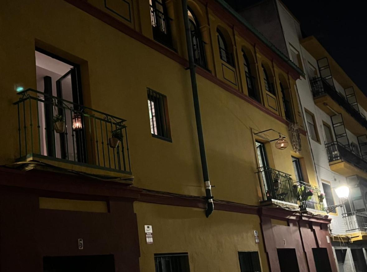 סביליה Casa Duque Compartida Familiar 2- Habitacion Bano Propio מראה חיצוני תמונה