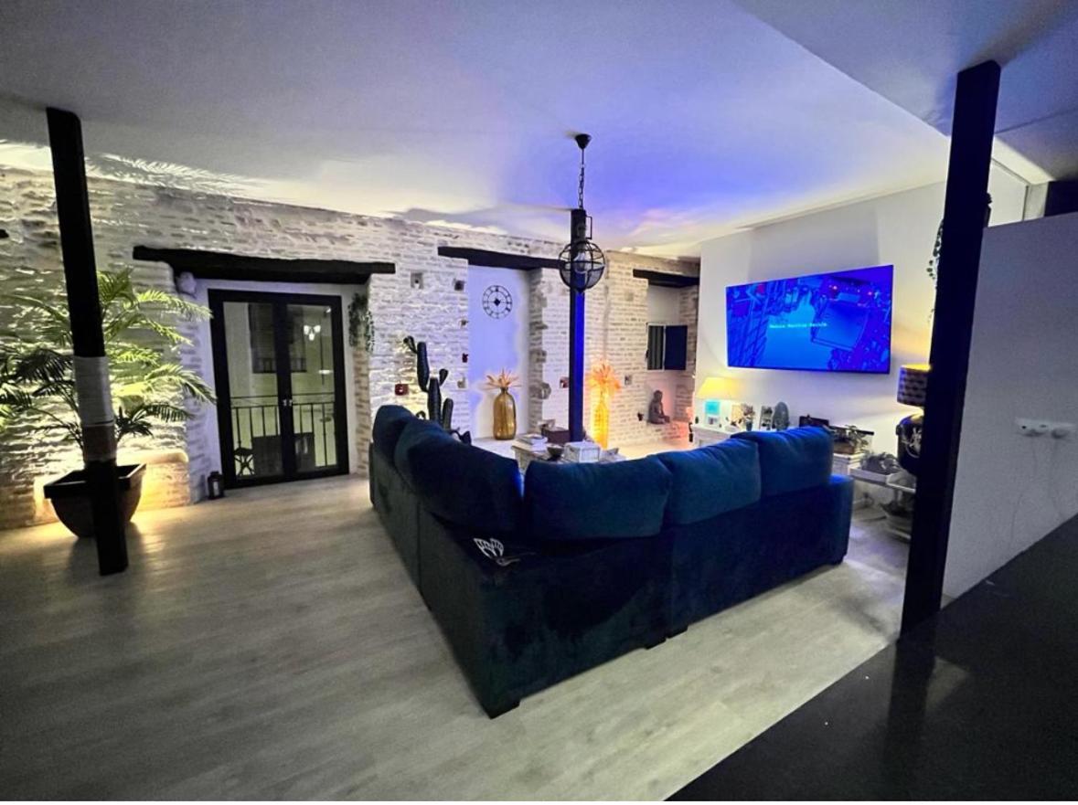 סביליה Casa Duque Compartida Familiar 2- Habitacion Bano Propio מראה חיצוני תמונה