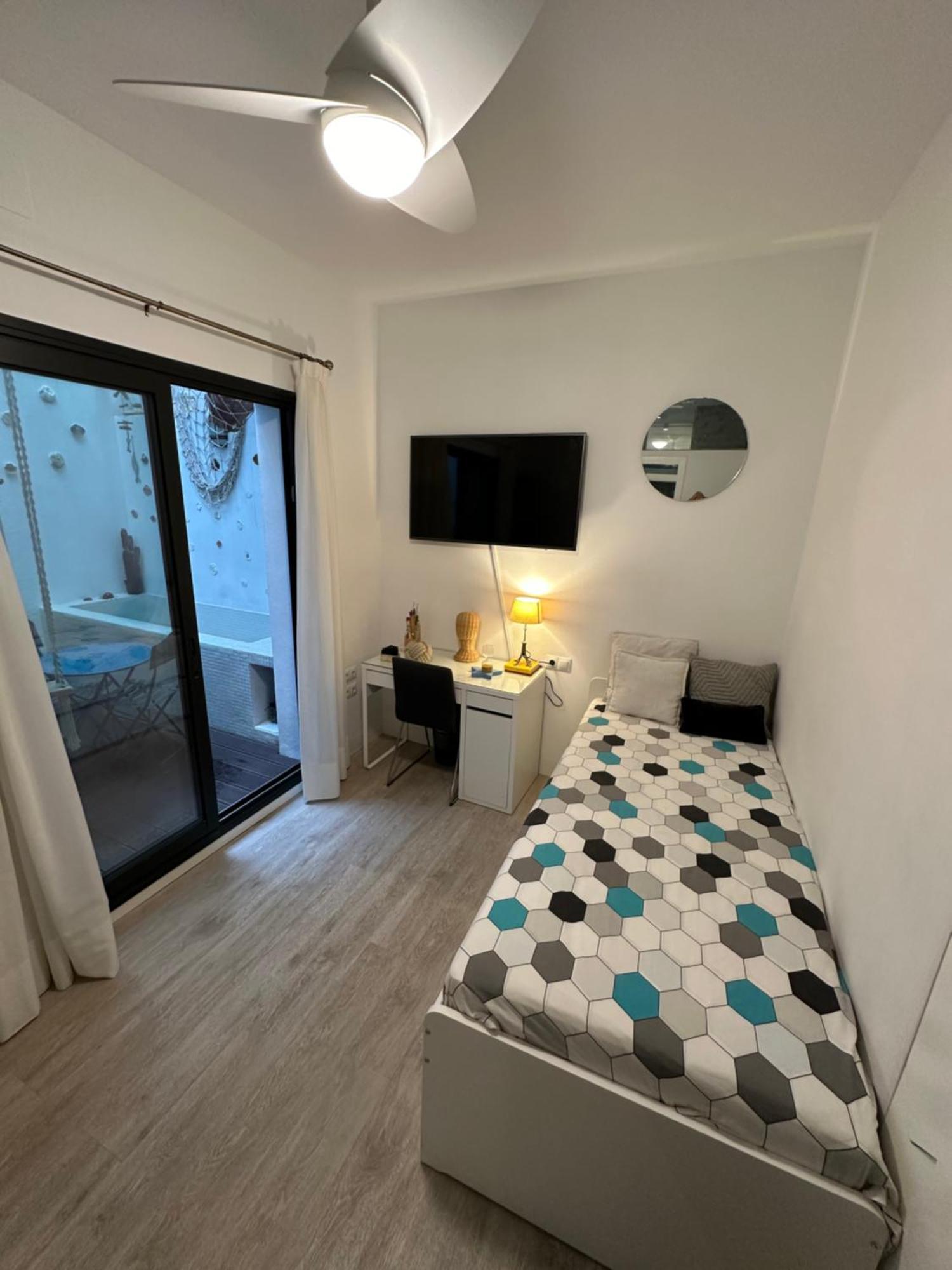 סביליה Casa Duque Compartida Familiar 2- Habitacion Bano Propio מראה חיצוני תמונה