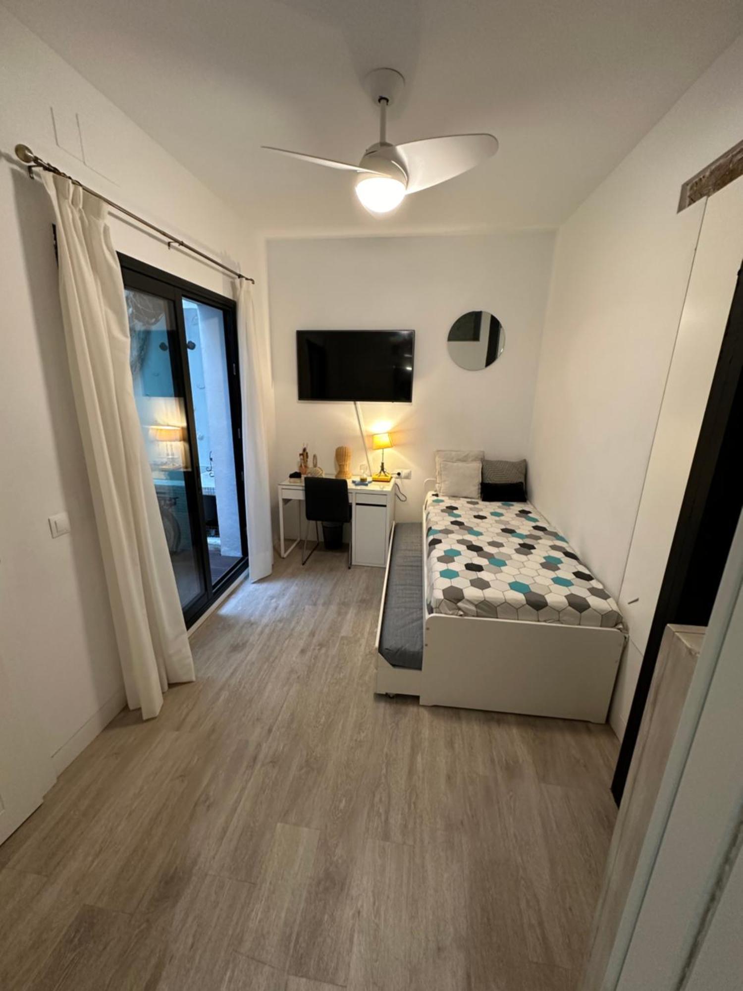 סביליה Casa Duque Compartida Familiar 2- Habitacion Bano Propio מראה חיצוני תמונה