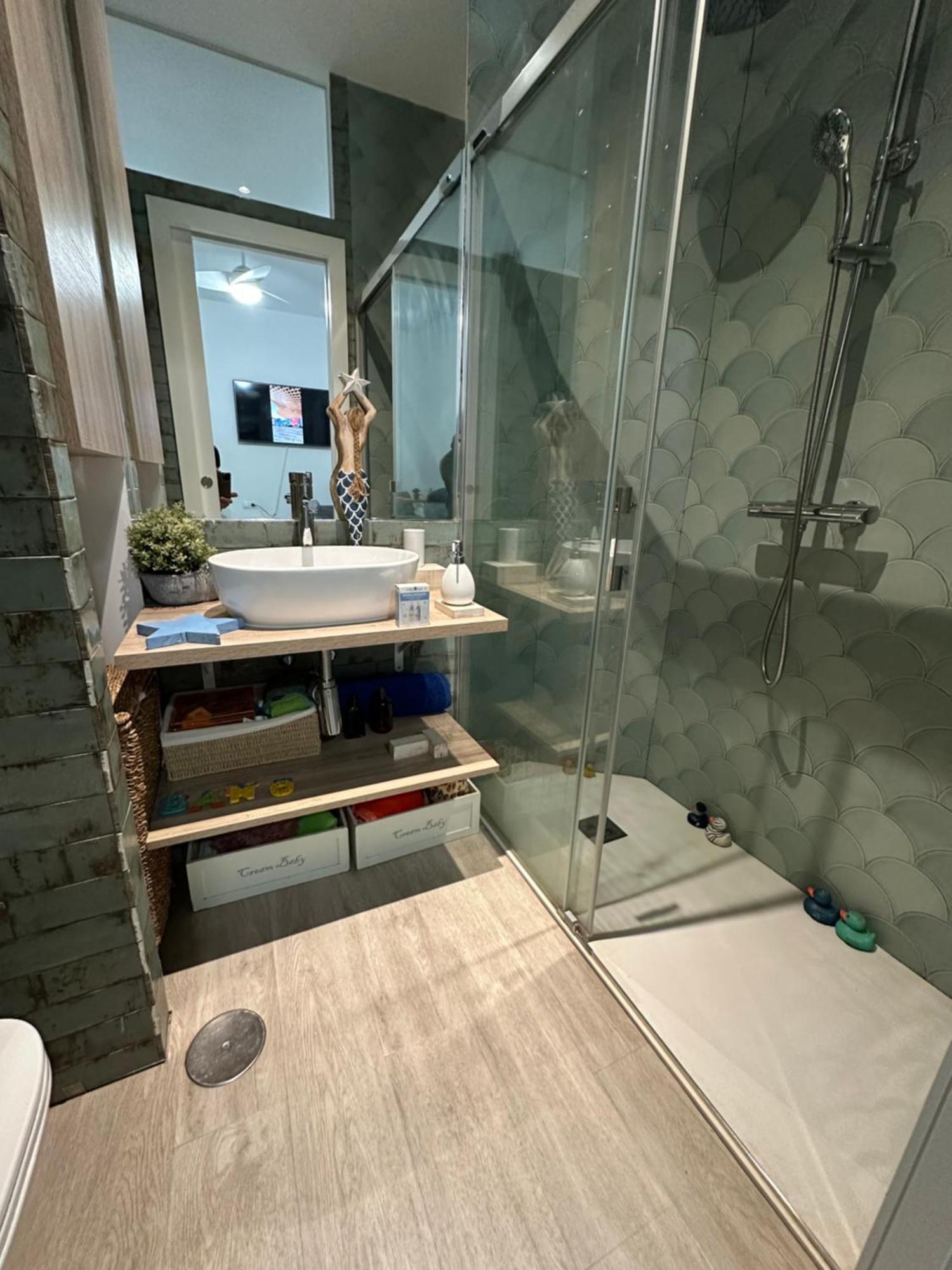 סביליה Casa Duque Compartida Familiar 2- Habitacion Bano Propio מראה חיצוני תמונה