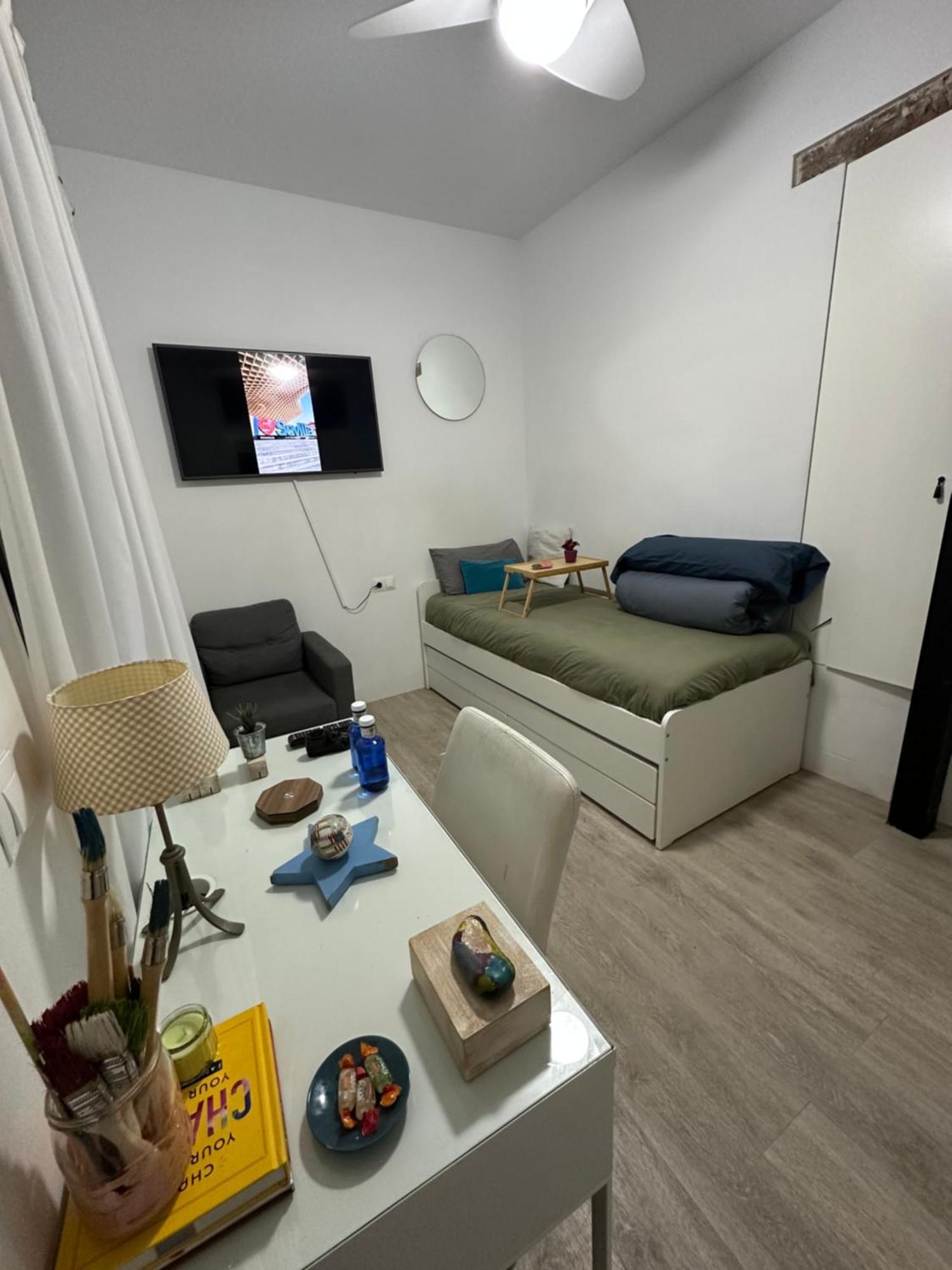 סביליה Casa Duque Compartida Familiar 2- Habitacion Bano Propio מראה חיצוני תמונה